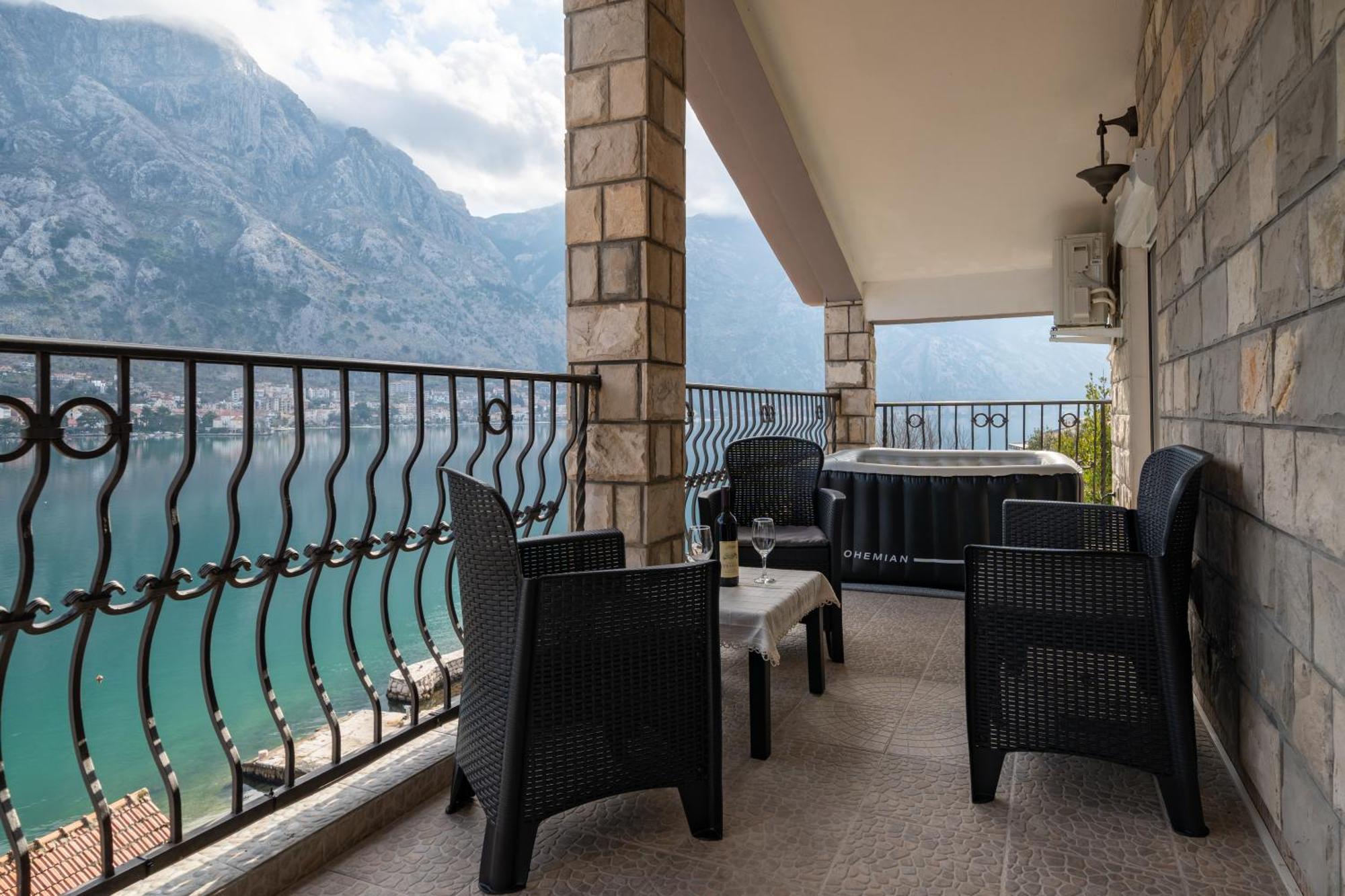 Apartments Vukovic Kotor Kültér fotó