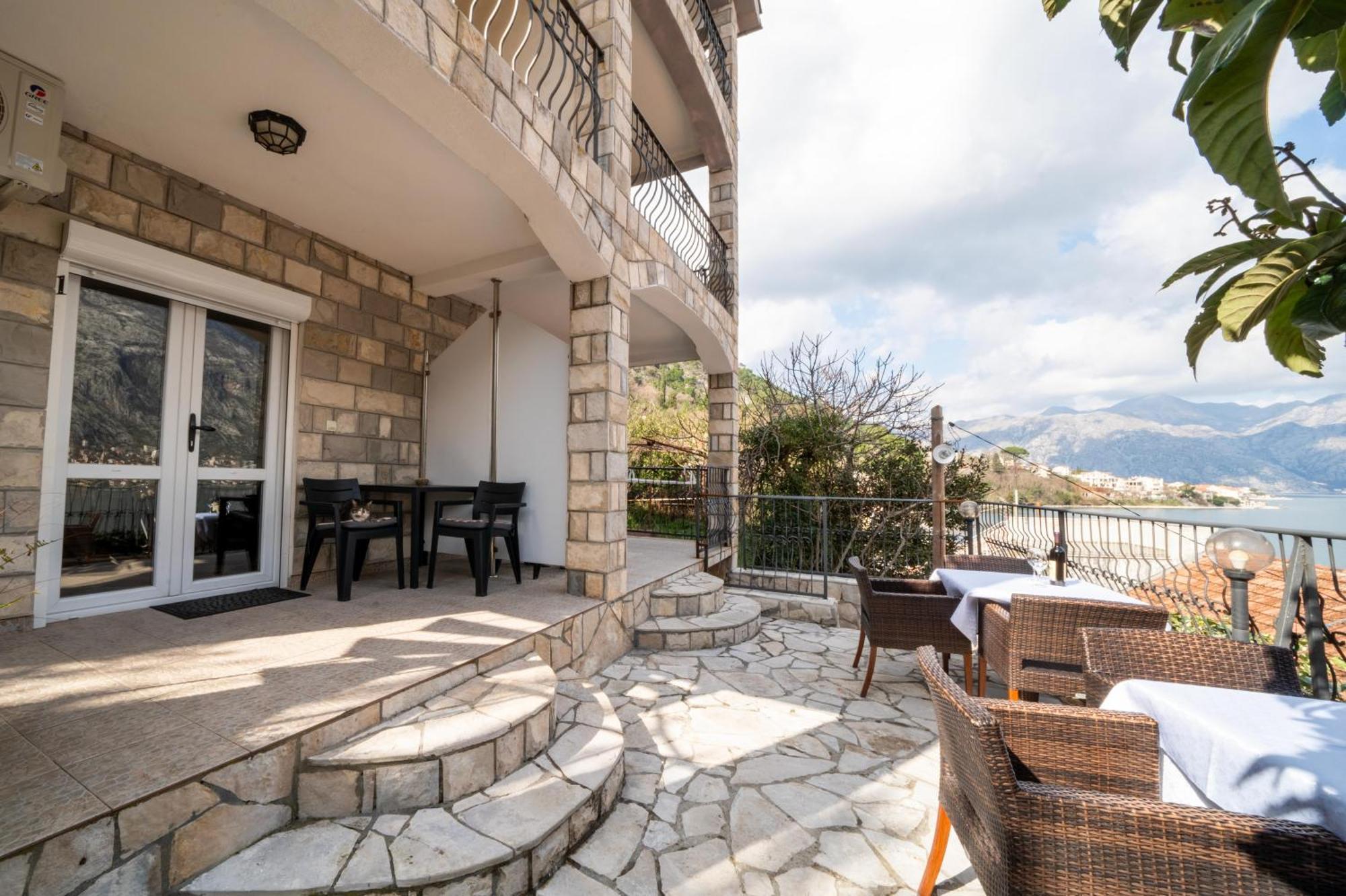 Apartments Vukovic Kotor Kültér fotó